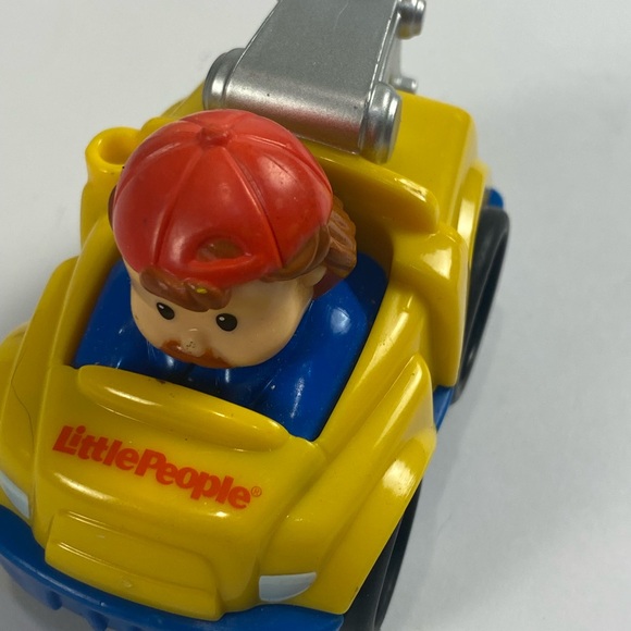 Vintage Fisher Price lot of 7 Little People Wheelies Race Car & more - Picture 5 of 8